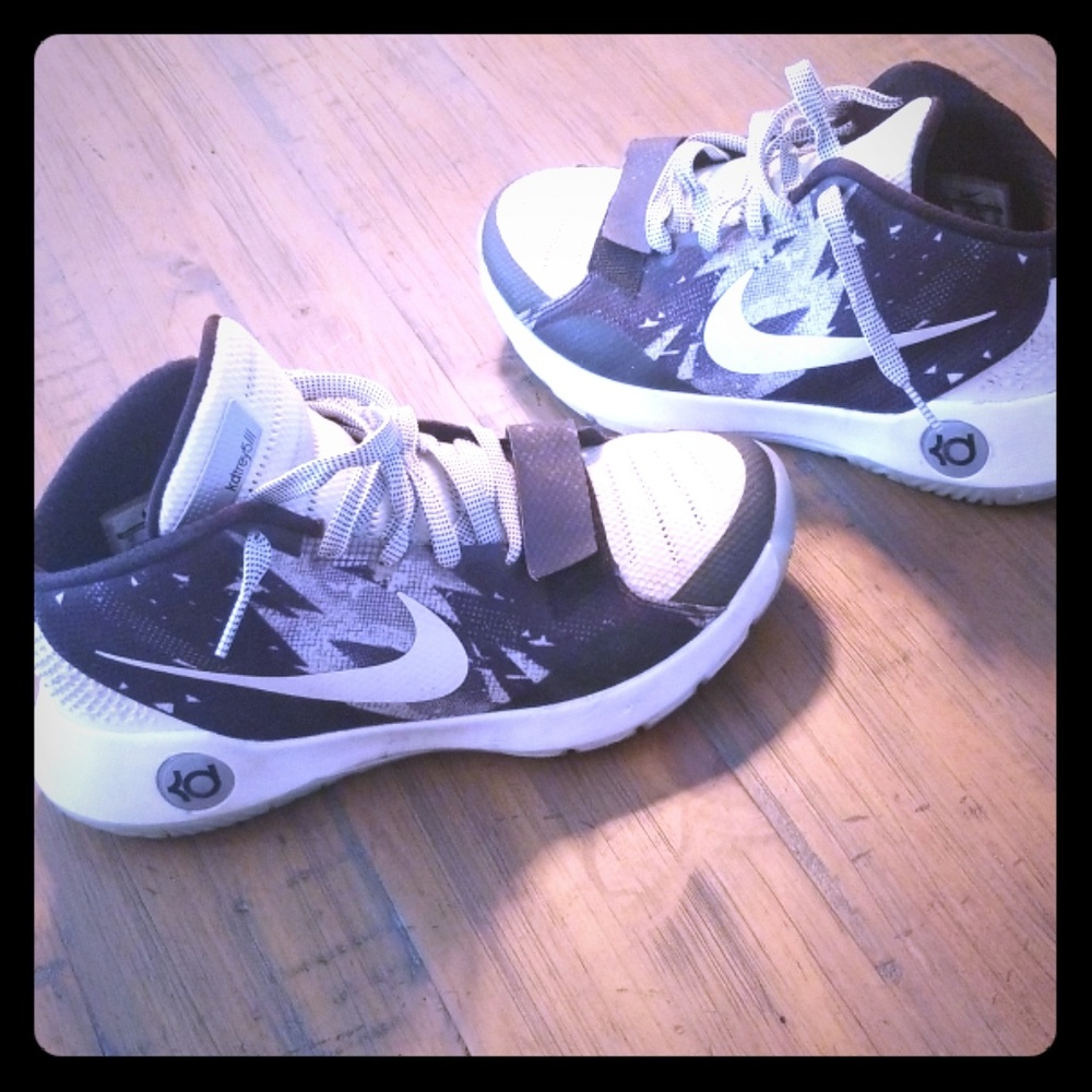 NIKE KD TREY 5 III